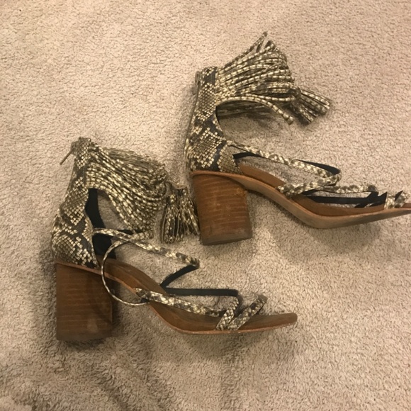 Jeffrey Campbell shoes - Picture 2 of 4